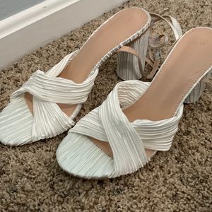Bridal shoes size 9.5. White.